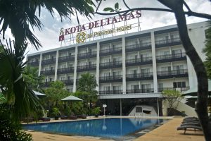 Tenang dan Nyaman Menginap di Le Premier Kota Deltamas Hotel