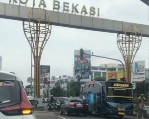 Mobil Pelat Merah di Jalur Berlawanan di Bekasi Timur, Ini Kata Plt Wali Kota