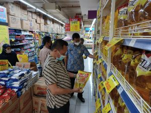 Warga Bekasi Tak Perlu Panic Buying Minyak Goreng, Stok Masih Aman