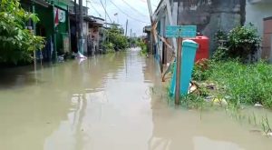 Perumahan di Kabupaten Bekasi Ini Banjir hingga 80 Sentimeter