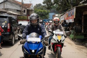 Nikmati Keseruan Aktivitas bLU cRU Indonesia, Rasakan Keunggulan All New R15 Connected !