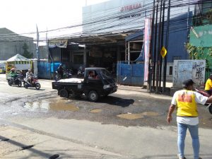Sudah Tiga Bulan Jalan Bintara Raya Rusak Parah