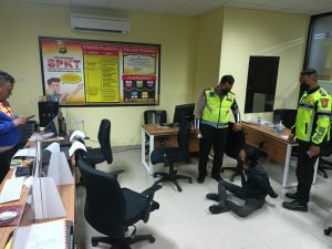 Pos Polantas di Jatiwarna Dilempar Bom Molotov