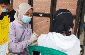 Ribuan Lansia Kabupaten Bekasi Sudah Vaksinasi Booster permintaan vaksin