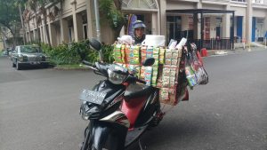 Fenomena Starling di Bekasi: Omsetnya Wow!