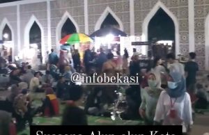 Begini Rasanya Nongkrong Malam di Alun-alun Bekasi