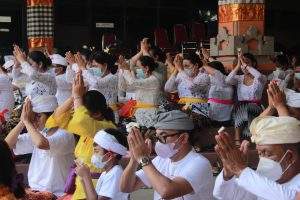 Jelang Nyepi, Umat Hindu di Bekasi Gelar Tawur Kesanga