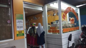 Warteg Dkk Silakan Buka Siang Hari Selama Ramadan, Tapi Perhatikan Ini