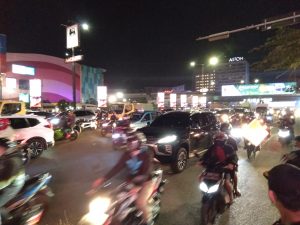 Pantauan Arus Mudik di Bekasi Malam Ini