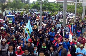 Mayday, 30 Ribu Buruh Kabupaten Bekasi Berangkat ke Jakarta buruh kabupaten bekasi