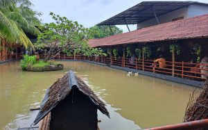Tempat Kuliner di Bekasi dengan Suasana Pedesaan