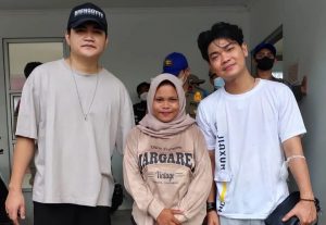 Suaranya Merdu: Pengamen Asal Bekasi Bakal Dibuatkan Single oleh Tri Suaka