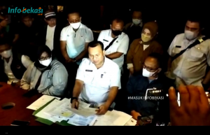 Satpol PP Hentikan Operasional Holywings Bekasi