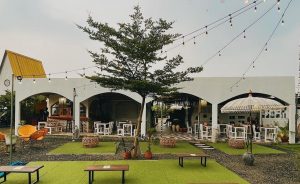 Masih di Bekasi, Tempat Nongkrong Asyik di Depan Sirkuit