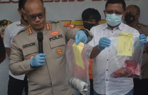 Kaki Kanan Didor, Penyiram Air Keras ke Anak Istri dan Mertua di Bekasi Ditangkap anak istri