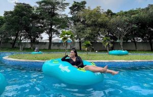 Asyiknya Bermain Ombak di Go! Wet Waterpark Grand Wisata Bekasi