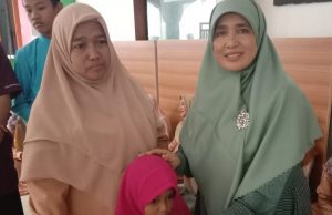 Ringankan Beban, Lilis Nurlia Berbagi ke Warga Tak Mampu