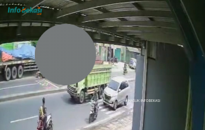 Dari CCTV: Video Detik-detik Truk Kecelakaan Maut di Bekasi
