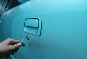 Gerbang Perumahan di Kabupaten Bekasi Dibongkar Pencuri, Mobil Pikap Dibawa Kabur