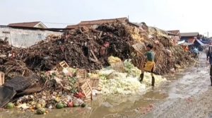 Sampah Pasar Cibitung Bekasi Tidak Diangkut Gegara Ini