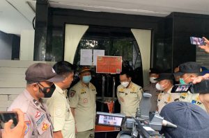 THM Sediakan LC Berseragam SMA Disegel Pemkab Bekasi