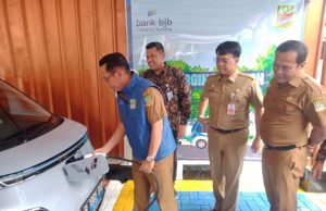 Pemkab Bekasi Bakal Sewa Mobil Listrik untuk Operasional Dinas mobil listrik bekasi