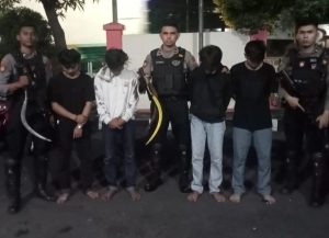 4 Remaja Diduga Hendak Tawuran Dibawa ke Kantor Polisi