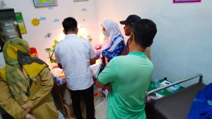 Ditemukan Bayi Baru Dilahirkan di Belakang Bangunan Sekolah