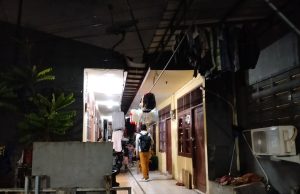 Warga Tangkap Pencuri Pakaian Dalam Wanita di Kranji