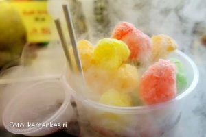 Kemenkes RI: Ini Bahaya Nitrogren Cair Ciki Ngebul 