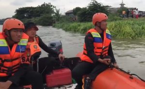 Balita 3 Tahun Tenggelam di Kalimalang, Tim SAR Lakukan Pencarian