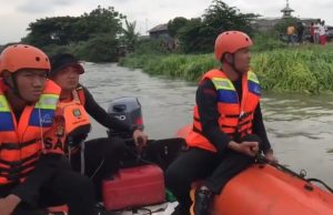 Balita 3 Tahun Tenggelam di Kalimalang, Tim SAR Lakukan Pencarian