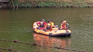 Pria Tanpa Identitas Lompat ke Danau Lagoon, Tim SAR Susur Danau