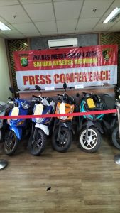 Pelaku Curanmor Berhasil Ditangkap Dengan Barang Bukti Sajam