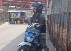 Ada Pria Tua Pamer Kelamin di Stasiun Bekasi, Pengguna KRL Resah