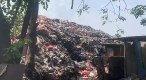 Ada Gunungan Sampah di Bintara Bekasi Barat
