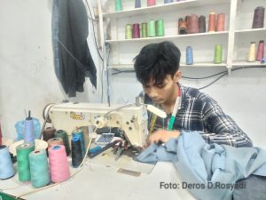 Paijo, Putus Sekolah Tidak Punya Ijazah Bangkit Jadi Penjahit Vermak Levis 