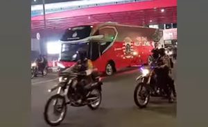 Ribuan Personil Gabungan Amankan Laga Persija vs Ratchaburi FC di Stadion Chandra Baga