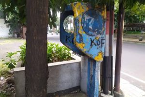 Jejak Telpon Umum, Telponan Pakai Koin 500 Rupiah