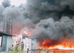 Kronologi Kebakaran Hebat Gudang Palet di Cikarang, Diduga Akibat Pembakaran Sampah