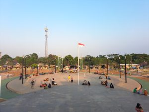 Senja di Alun-Alun Eduforest, Cocok Buat Instagramble