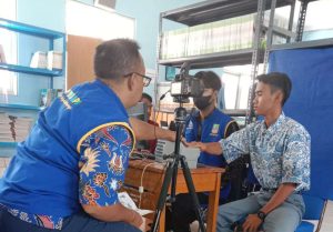 Petugas Disdukcapil Jemput Bola Rekam KTP Elektornik Pelajar Usia 17 Tahun