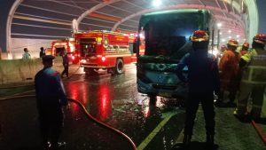 Ini Penyebab Mobil Bus Terbakar Di Fly Over SMB KH Noer Ali