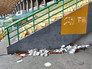 Ultah Ormas, Sampah Berserakan di Stadion Patriot Chandra Baga Kota Bekasi