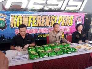 Komplotan Narkoba Jaringan Internasional Dibekuk Polisi, Barbuk 12 Kg Sabu di Bungkusan Teh