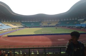 Skor 2-0 Persipasi vs PSB Bogor, Gemuruh Suporter Curva Nord Bekasi di Tribun Utara