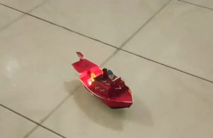 Kapal Klotok Legendaris Hiburan Saat Musim Hujan