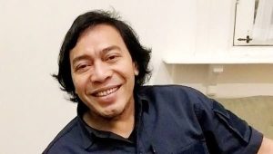 Suara Komedian Komeng Meroket, Warga Teriak Uhuy !