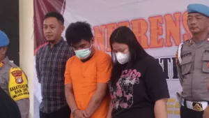 Setahun Jual Uang Palsu Di Medsos, Dua Sejoli di Cikarang Dibekuk Polisi