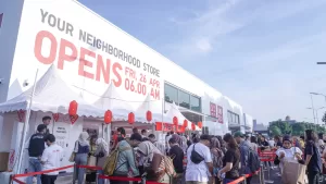 Resmi Dibuka, UNIQLO HIVE Harapan Indah Bekasi Tawarkan Konsep Neiborhood